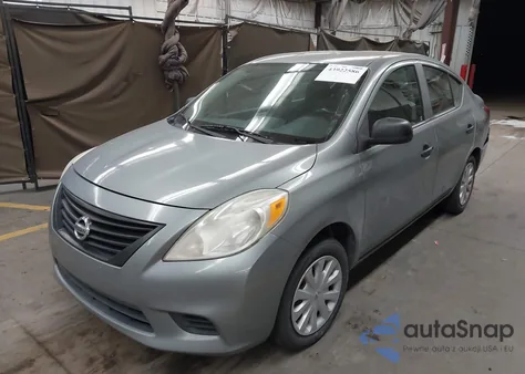 2013 Nissan Versa 1.6 S z USA, uszkodzony, nr VIN 3N1CN7AP5DL869790